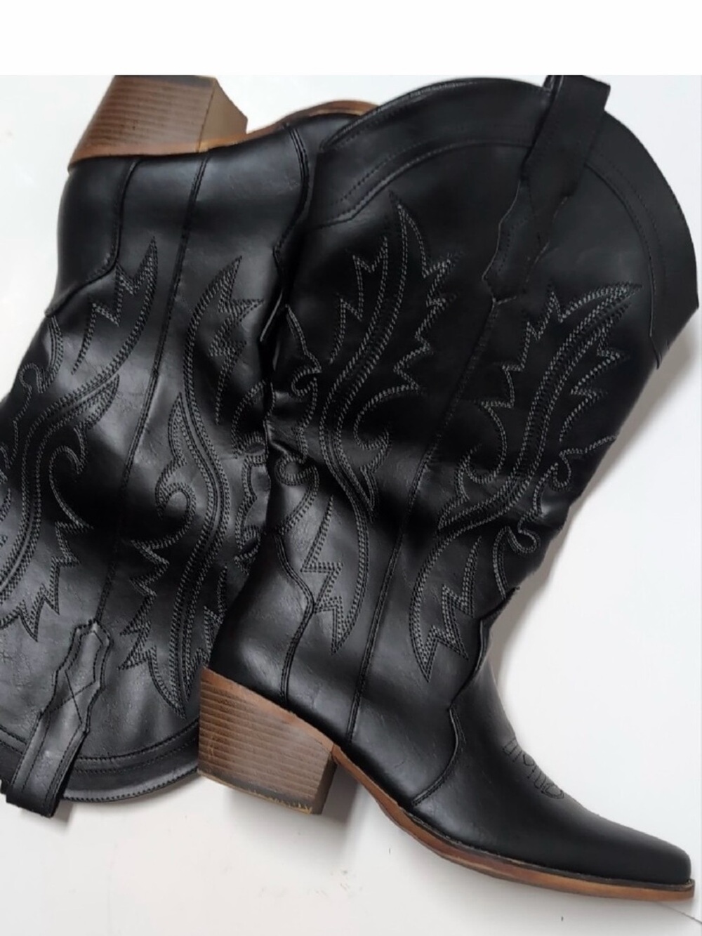 Classic Black Western Cowboy Boots for Women